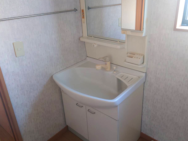 汚れ過ぎている洗面台であれば交換もおすすめ！