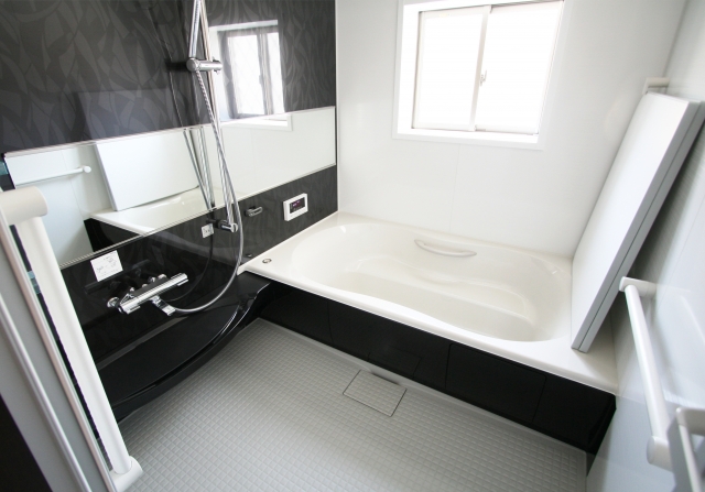 モダンスタイルのユニットバス