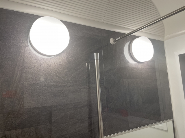 お風呂場の照明