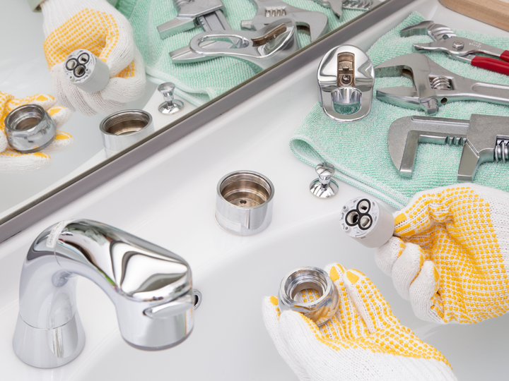 メンテナンス性に優れる天板付け水栓