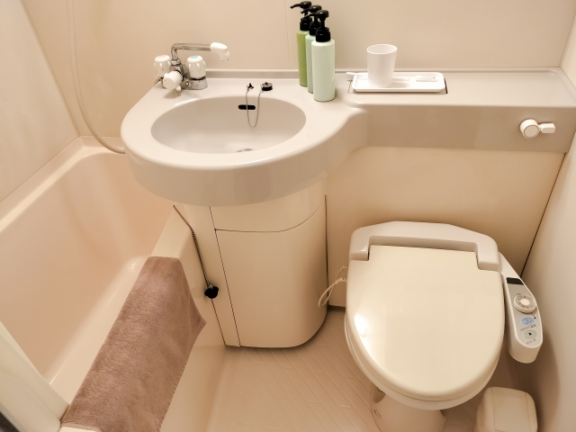 ホテルやマンション・アパートなどでよくみられる3点式ユニットバス