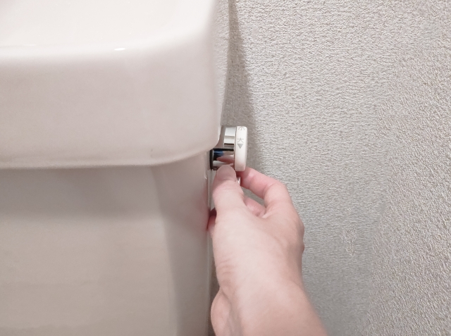 トイレの二度流しをやめることで得られる節水効果はどれくらい？
