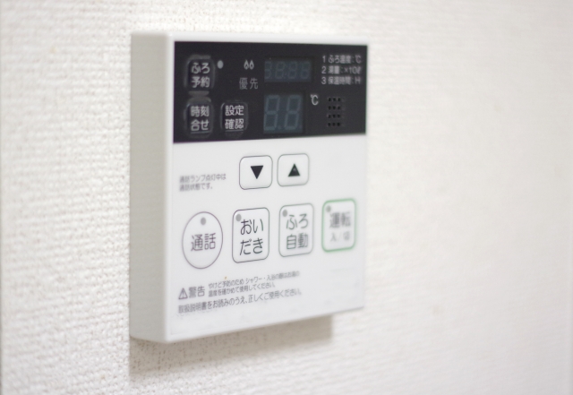 給湯器のリモコン
