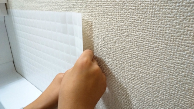 DIYで壁への水跳ねをガード！