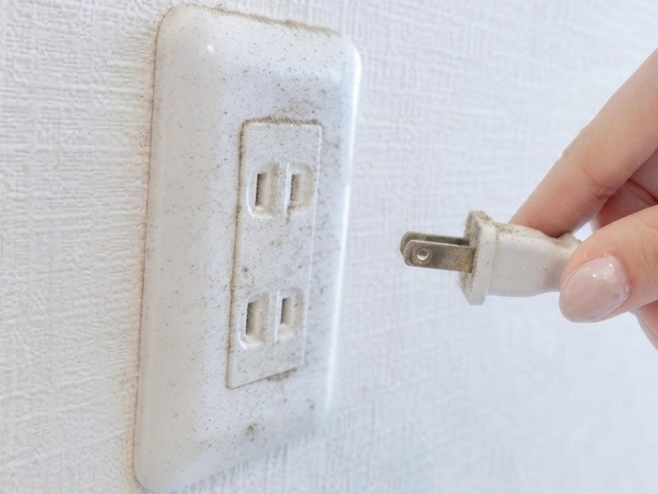 電源コンセント周辺の安全管理と湿気対策
